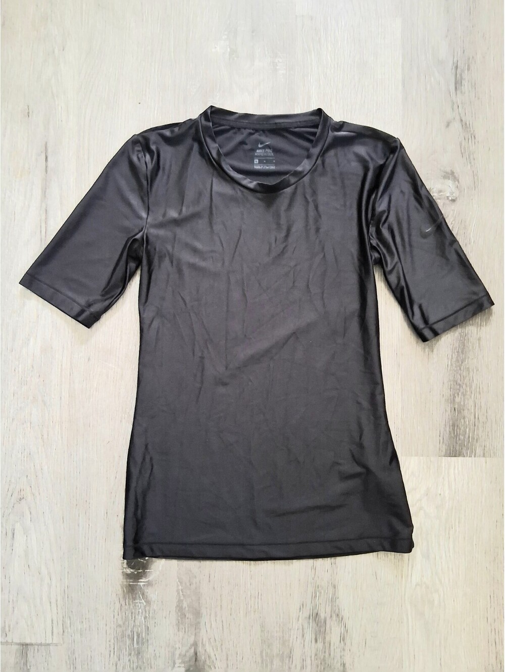 Nike Pro Hypercool Women's M Black Compression Short Sleeve T Shirt Athletic Top